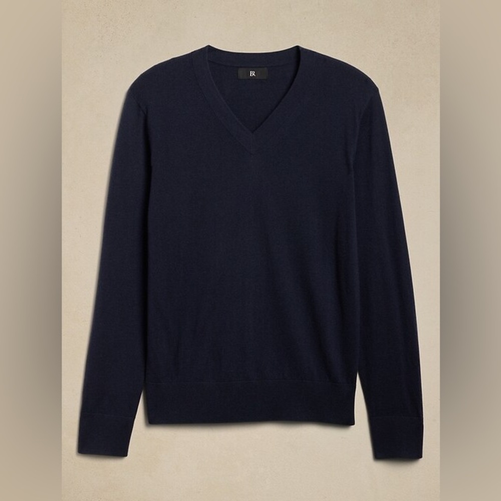 Banana Republic Black V-Neck Sweater